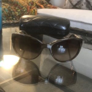 CHANEL sunglasses